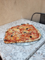 La Table Du Pizzaio’lo food