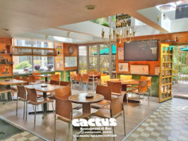 Cactus Restaurante & Bar inside