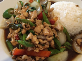 Khun Mae, Thai Restaurant & Shop food