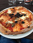 Amici's Pizzeria food