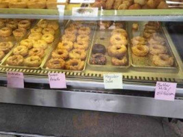 Lewisburg Tennessee Donut Shop food