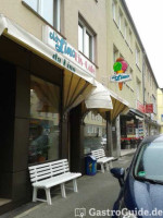 Eiscafe Da Lino outside