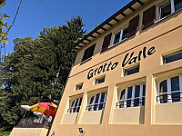 Grotto Valle outside