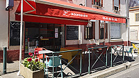 Restaurant L'Accessoire inside