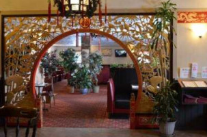 Jade Palace And Lounge inside