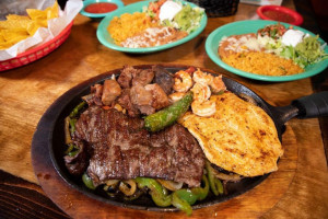 Peppers Mexican Grill and Cantina food