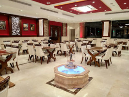 Al-bustan Restaurants inside
