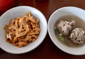 Mie Baso Abas Dan Seafood food