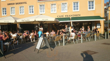 Cafe Frandsen outside