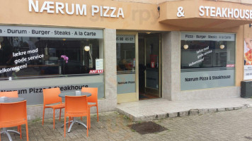 Nærum Pizza Steakhouse inside