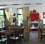 Café Bistro Vis a Vis food