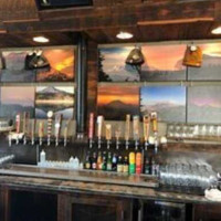 3peaks Public House And Taproom food