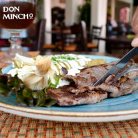 Restaurante y Pizzas Don Mincho food