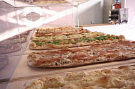 Tadelia Pizza food