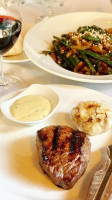 Gianni's Steakhouse food