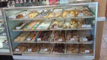 Rossmoor Pastries food