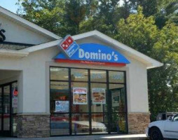 Domino's Pizza outside