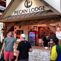 Pecan Lodge food