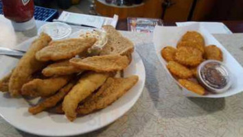 Doyles Moon Saloon food