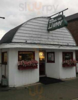 Modern Diner outside