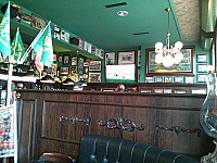 Dubliner Irish Pub inside