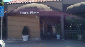 Paul's Place outside
