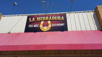 La Herrandura Tex-mex inside