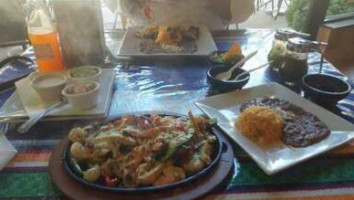 Mis Amigos Mexican Grill food