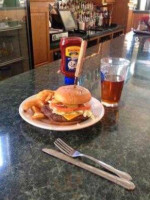 Historic Elwood Opera House food