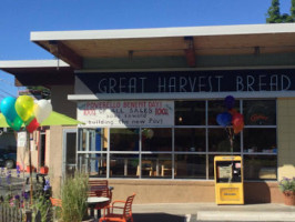 Great Harvest Bread Co. inside