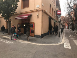 La Bodeguera De Sants food