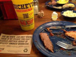 Dickey's Barbecue Pit food