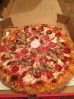 Papa Bellas' Pizza food