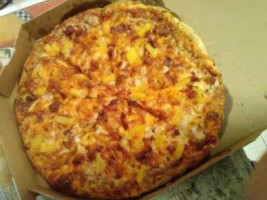 Domino's Pizza food