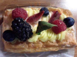 Paris Baguette food