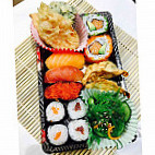 Toroi Sushi food