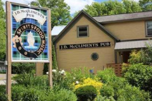 J.d. Mccliments Pub inside