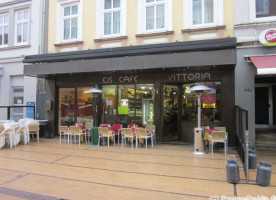 Eis Cafe Vittoria outside