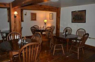Wayside Inn Larrick's Tavern inside