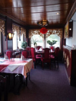 China Restaurant Palast inside