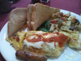 Marcus P's Cafe food