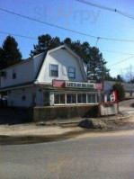 Lee's Hot Dog Stand inside