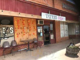 Tater's Cafe inside