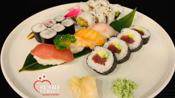 Sushi Family food