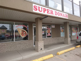 Super Donair outside