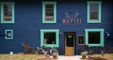 The Wapiti Coffee House outside