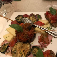 Grotta Di Ulisse food