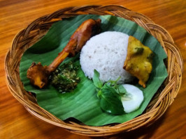 Rm Ayam Bakakak Sulawesi food
