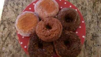 Demet's Donuts food