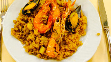 La Paella Real food